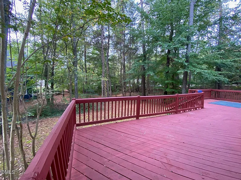 1012 Sturbridge Dr — Photo 25