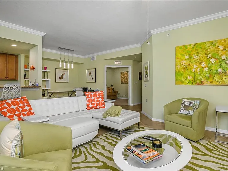 9832 Venezia Cir #1013 — Photo 10