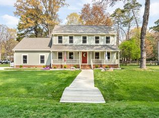 101 Yorkwood Ln, Yorktown, VA 23692