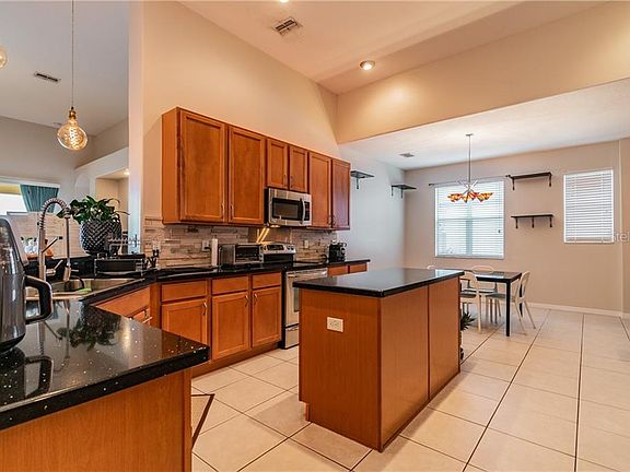 4th image of 7152 Maysville Ct
