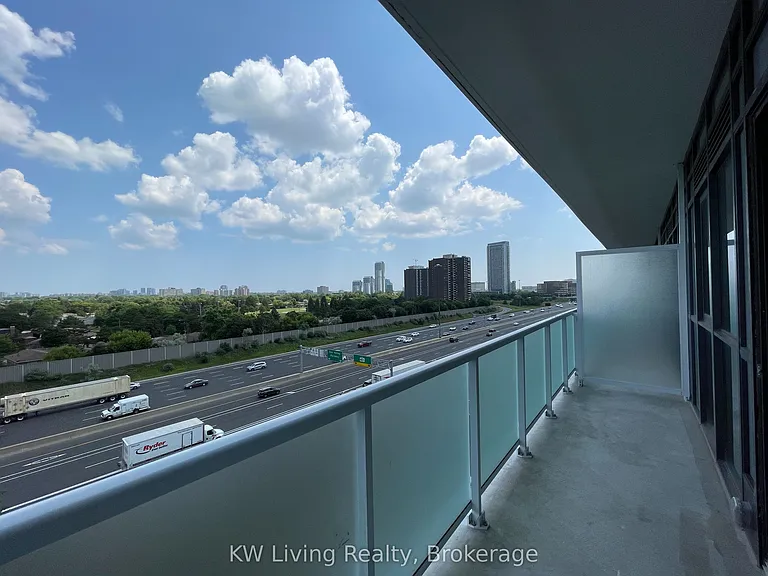 188 Fairview Mall Dr #816 — Photo 18