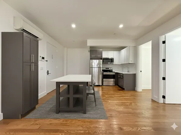 2514 Cortelyou Road image 2 of 14