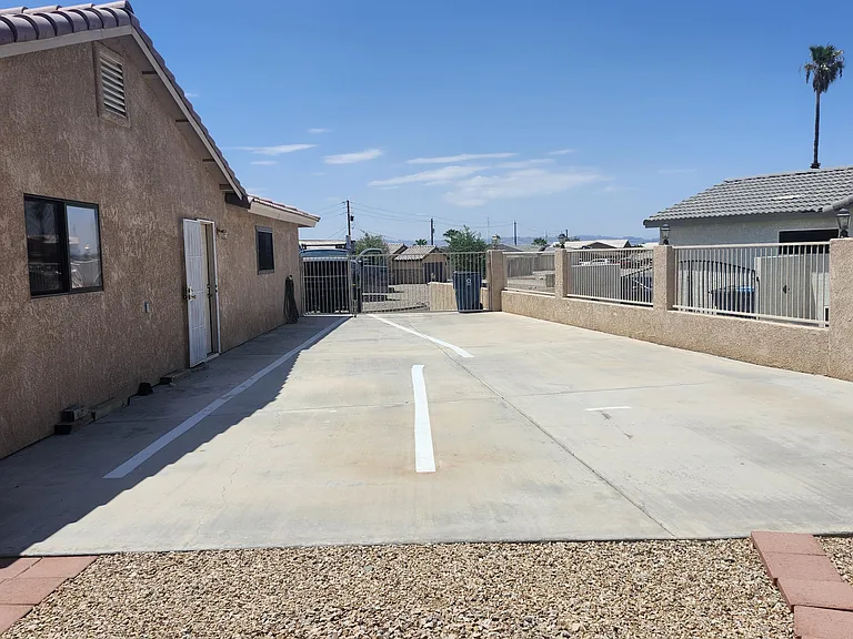 3048 Mirage Dr — Photo 36