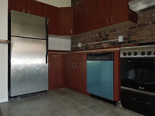 Rented by REAL New York | media 18