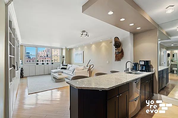 1st image of 77 7th Ave APT 14J