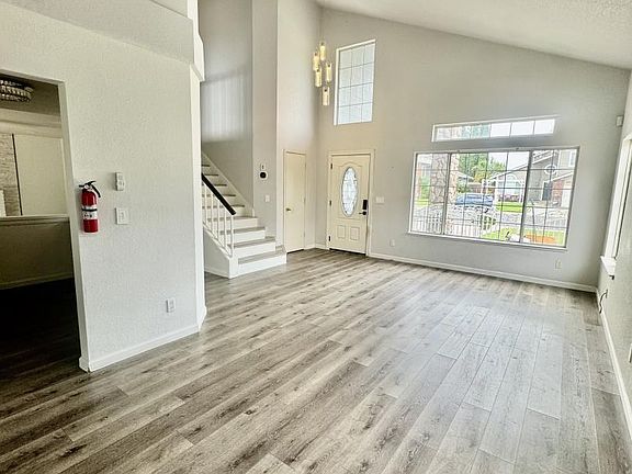 3rd image of 1224 Mohr Cir
