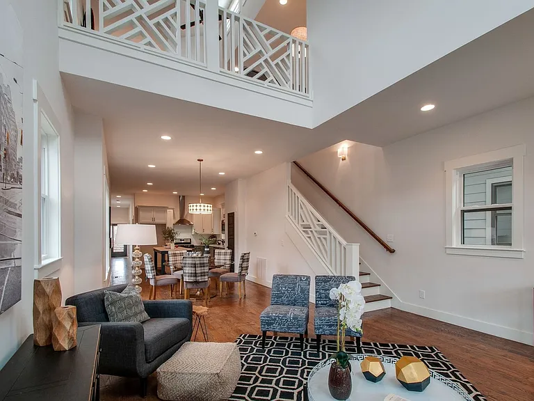 513B Weakley Ave — Photo 6