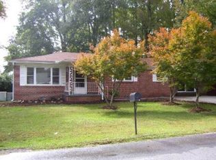 3221 Bates Dr, Rocky Face, GA