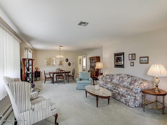 4th image of 38 Falmouth St