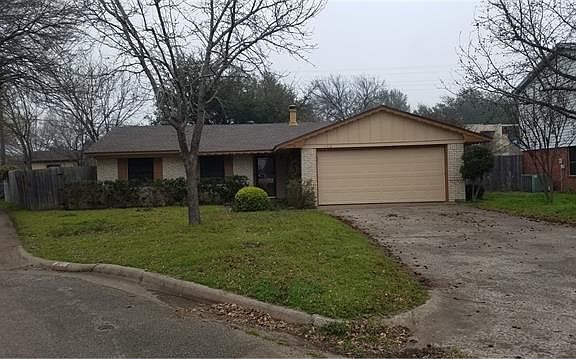 2nd image of 106 San Jacinto Ct