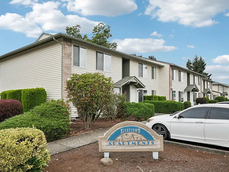 Rivertown Apartments — Photo 2