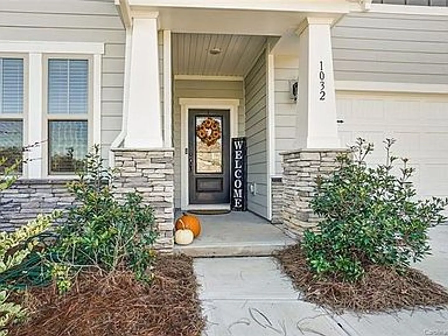 Ellington Downs Home! Top Rated Schools! — Photo 3