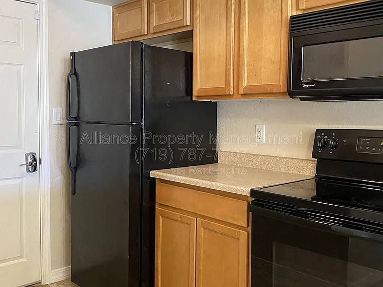 2486 Astrozon Cir — Photo 4