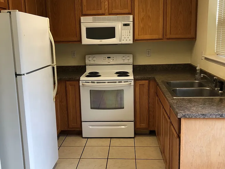 2970 Mack Rd — Photo 3