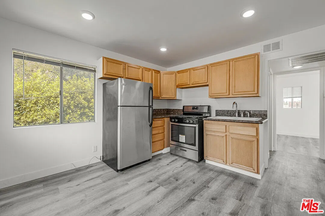 1 bed, 1.0 bath, 700 sqft, $2,490 — Photo 4