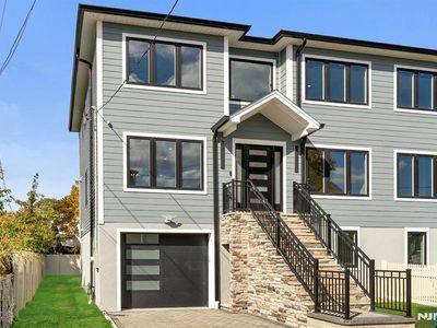 25A Pulaski Ave, Wallington, NJ, 07057