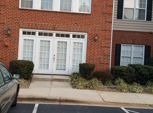 522 College Rd APT 108, Greensboro, NC 27410