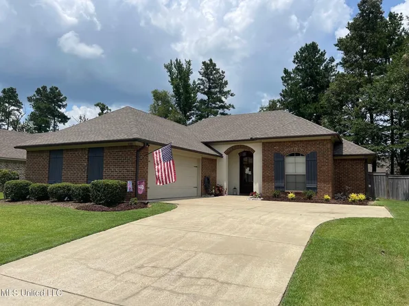 910 Timberton Dr, Pearl, MS 39208