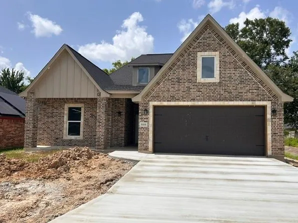 9204 Riggs St, Beaumont, TX 77707