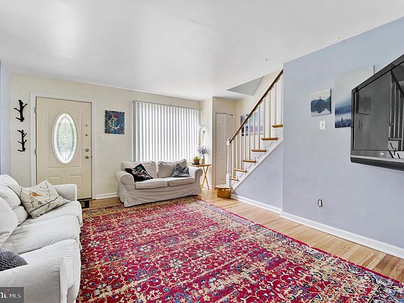 5th image of 68 N Elmwood Ave