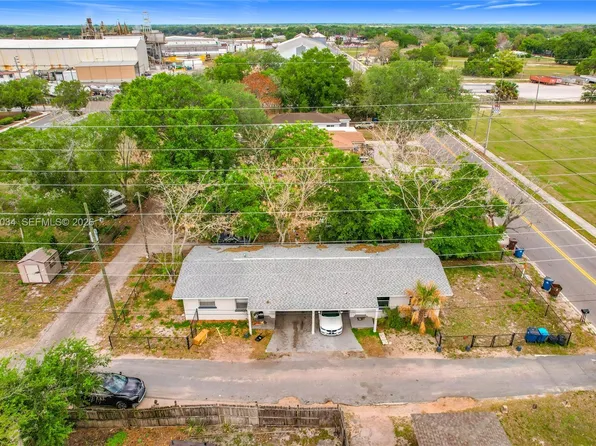 627 Washington Ave, Lake Wales, FL 33853