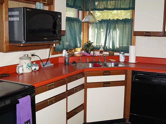 4th image of 2827 Cassell Dr