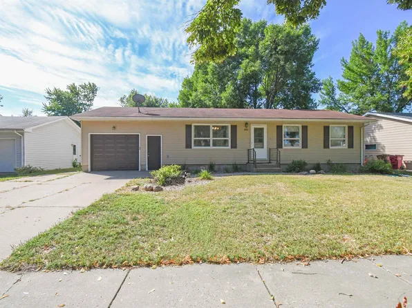 5821 W 50th St, Sioux Falls, SD 57106