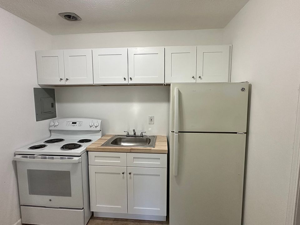1st image of 1303 Cove Ave APT 103