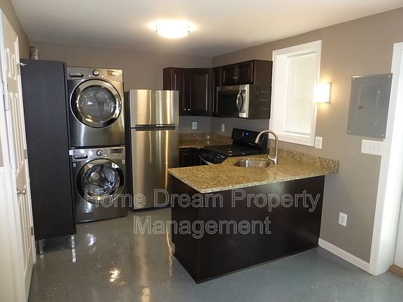 4th image of 11603 Silverleaf Ln APT C