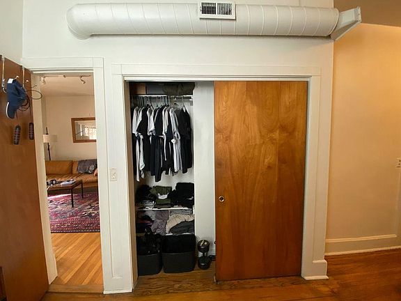 3rd image of 2741 N Kenmore Ave
