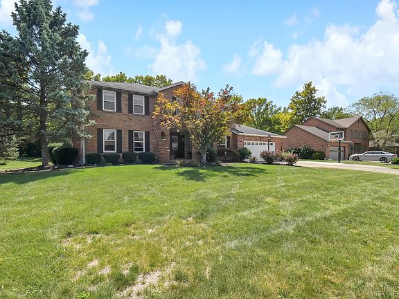 2nd image of 10224 Amberwood Ct W