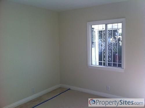5th image of 8815 Orchard Ave