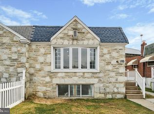 8825 Brocklehurst St, Philadelphia, PA 19152
