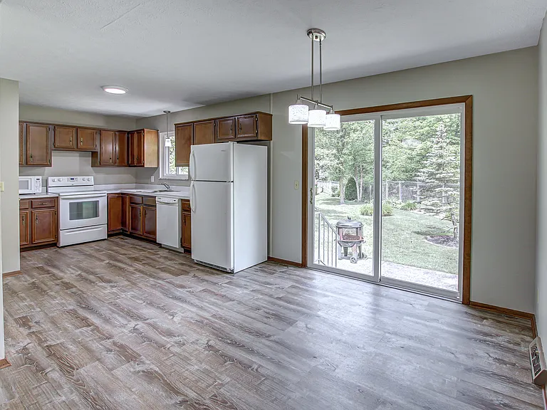 21002 Lunn Rd — Photo 8