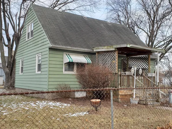 1308 Kansas St, Muscatine, IA 52761