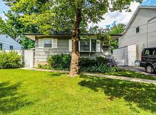 233 Thornycroft Ave, Staten Island, NY 10312