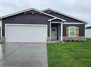 404 Northern Ave, Garden Plain, KS 67050