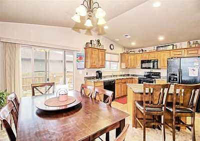 5th image of 418 Purple Plum Ct