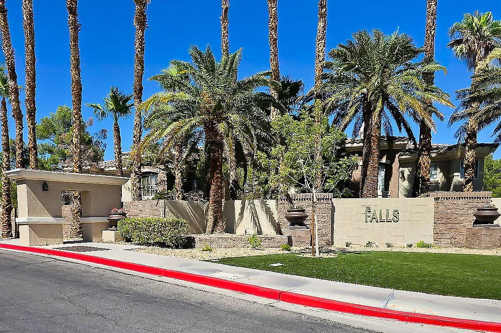 2 bed, 2.0 bath, 936 sqft, $1,450 — Photo 1
