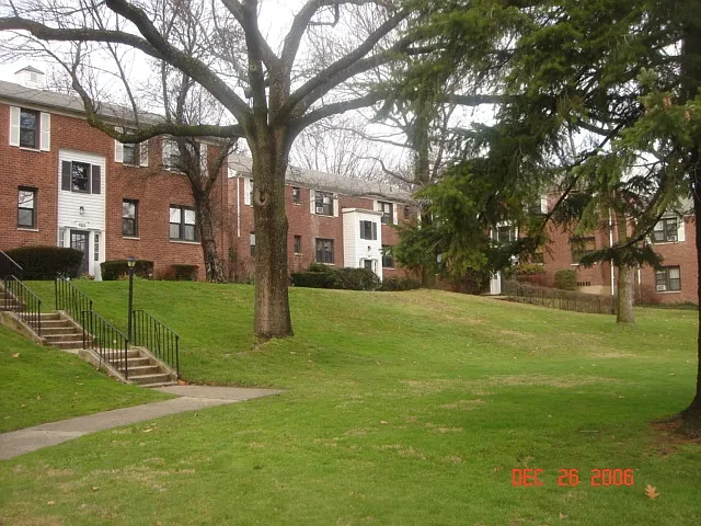 Cooper Dr — Photo 6