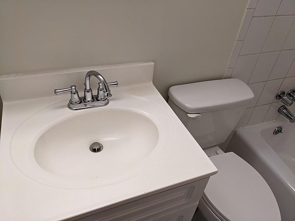 2nd image of 22 Colonial Dr APT B