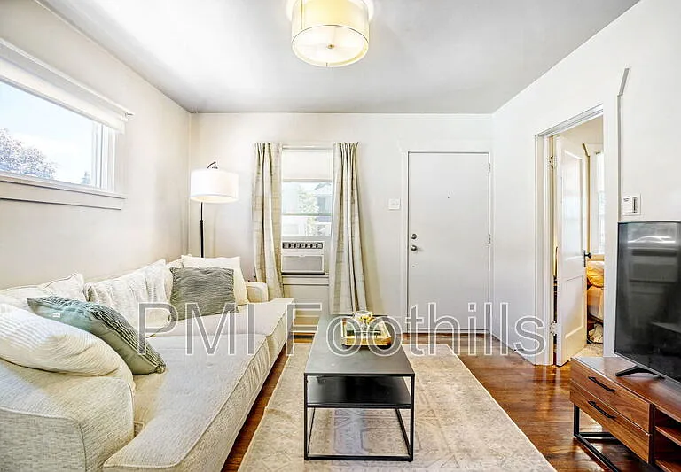 2968 S Grant St — Photo 5