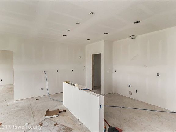 4th image of 14731 Coyote Dr