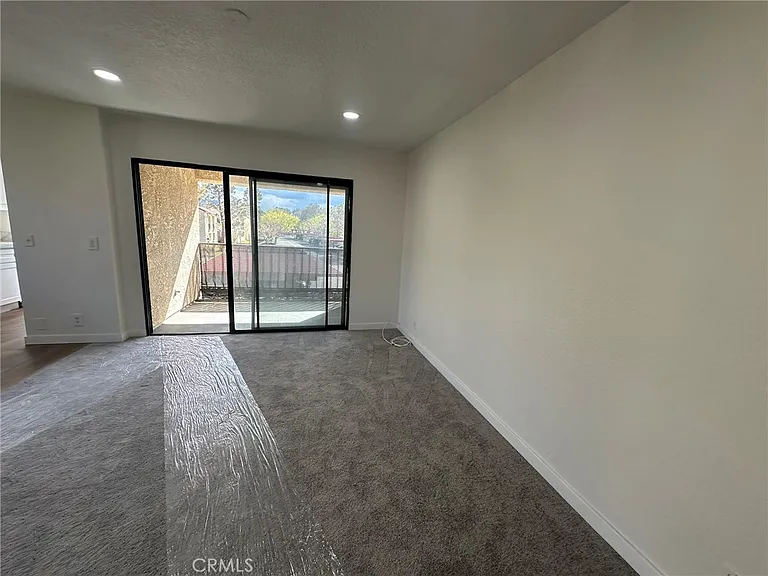 2554 Olive Dr #34 — Photo 22