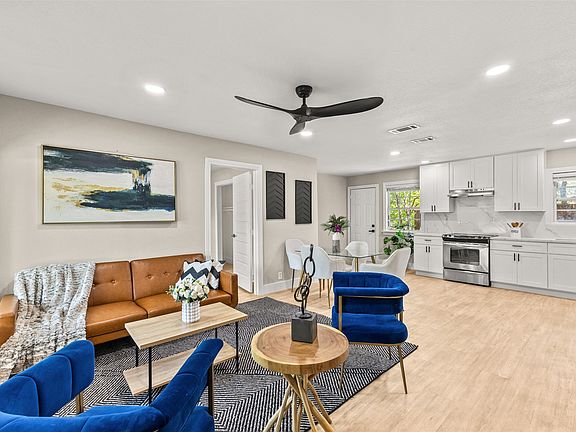 4th image of 2816 Larry Dr