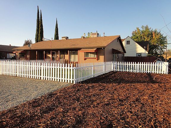4th image of 303 18th St