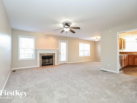 3rd image of 3448 Quicksilver Ln