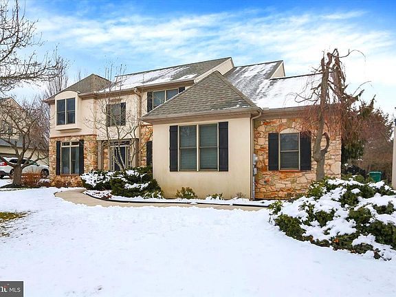 2nd image of 1140 Windsor Rd