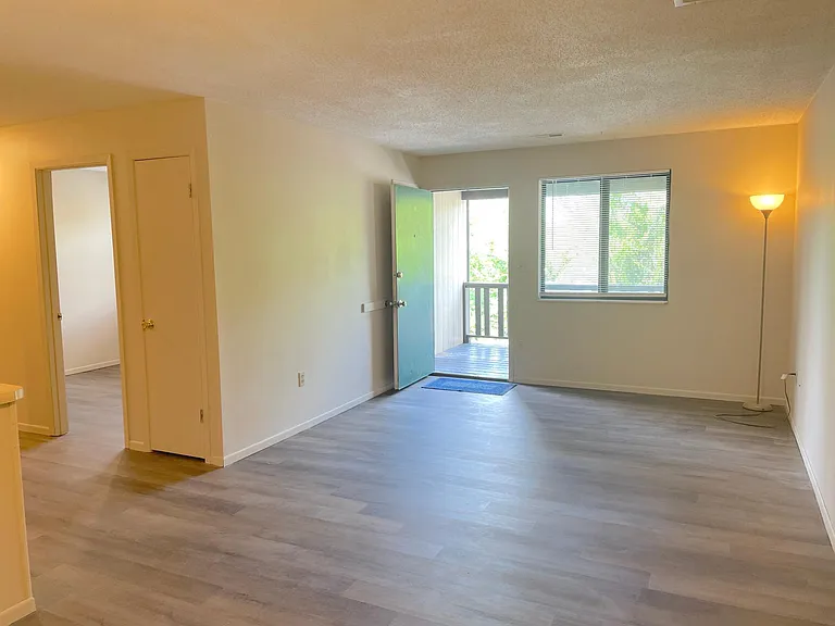 501 S Highway 47 #10 — Photo 3