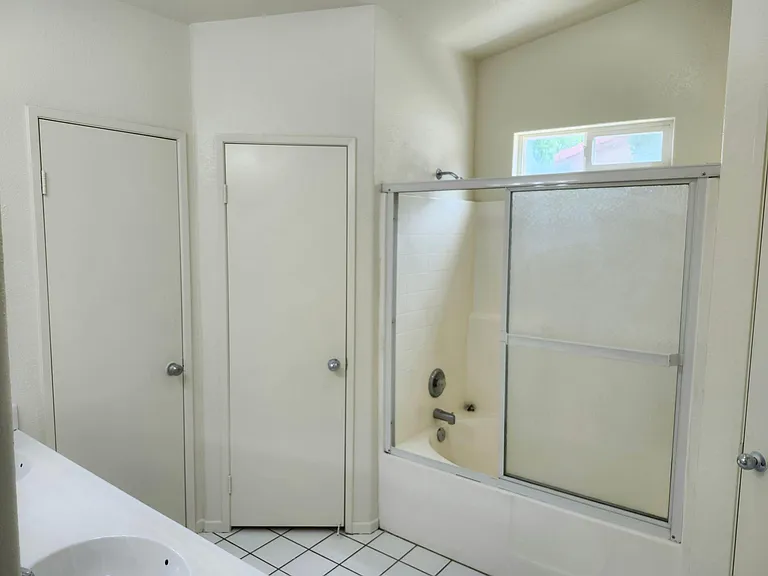 12237 Glenellen Ln — Photo 21